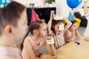 brainstorming, juego simbólico y dramatización, 3 técnicas para fomentar la creatividad